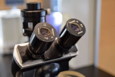 Zeiss Axio Imager 2 Research Microscope