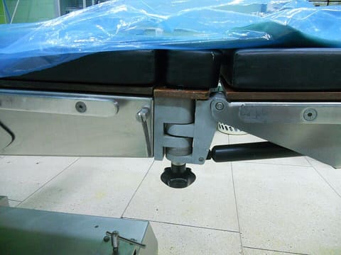 Steris Amsco 3085 SP Surgical Table photo 4