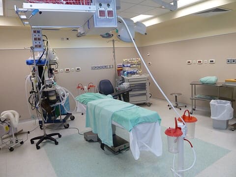 Maquet Alphamaxx Surgical Table