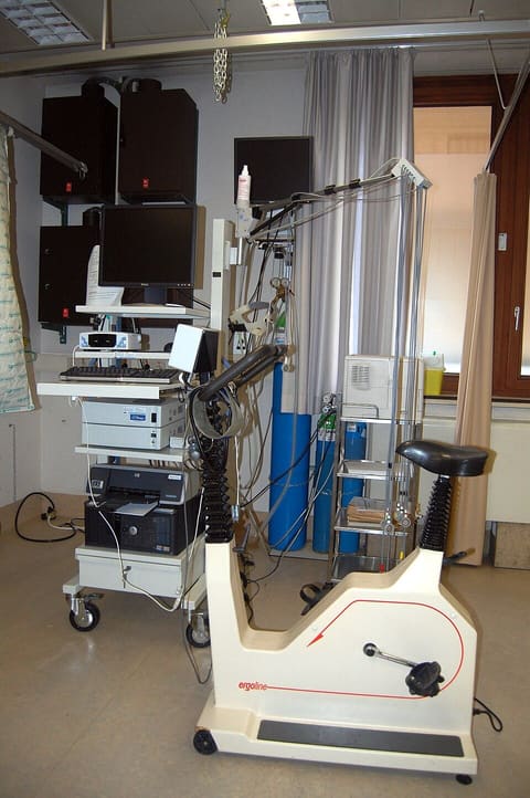 GE CASE Stress Test System with T2100 Treadmill photo 2