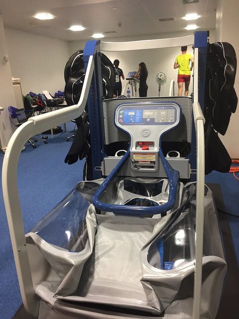 h/p/cosmos Mercury Rehab Treadmill