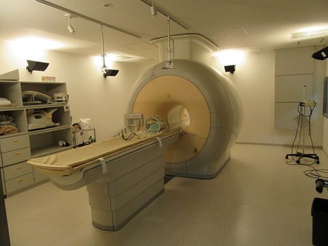 MRI De-installation, Rigging & Crating (Worldwide)