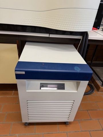 PERKIN ELMER Optima 8300 Mass Spectrometer photo 2