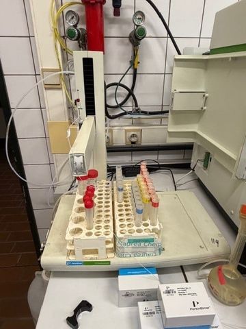 PERKIN ELMER Optima 8300 Mass Spectrometer photo 3