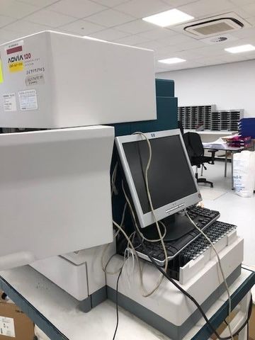 SIEMENS ADVIA 120 Hematology Analyzer photo 2