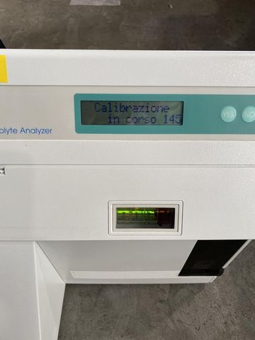 ROCHE AVL 9180 Blood Gas Analyzer