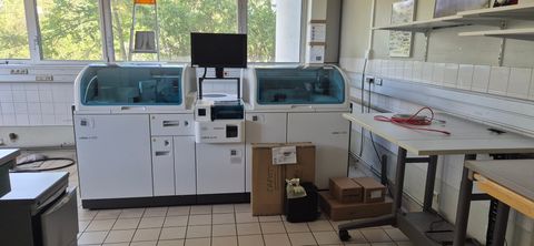 ROCHE cobas pure e 402 Immunoassay analyzer