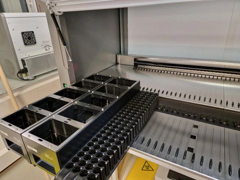 ROCHE Cobas 4800 Other Lab equipment photo 2