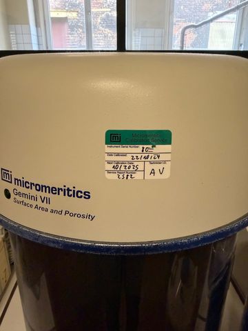 MICROMERITICS Gemini VII 2390 Laboratory Instrument photo 3