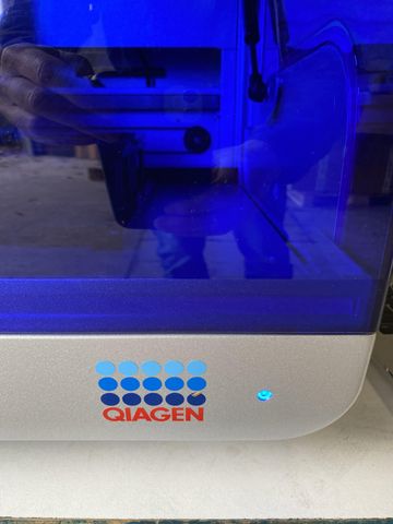 QIAGEN QIAgility PCR Thermal Cycler photo 2