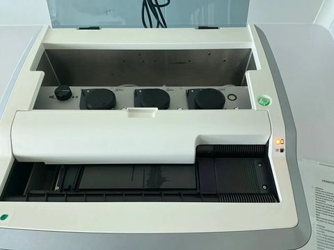SIEMENS Hematek 3000 Slide Stainer photo 2
