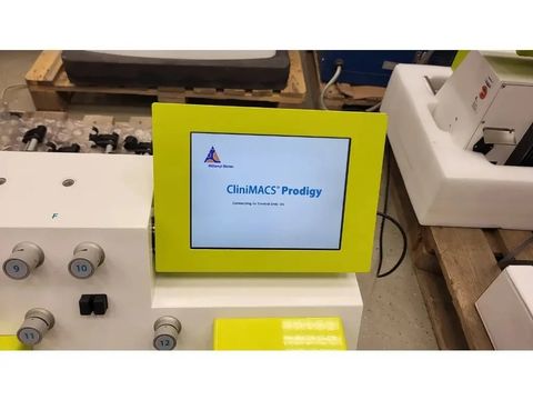 MILTENYI BIOTEC CliniMACS Prodigy Cell counter photo 2