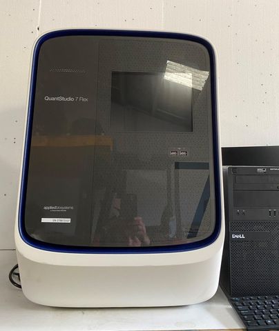 APPLIED BIOSYSTEMS QuantStudio 7 Flex PCR Analyzer
