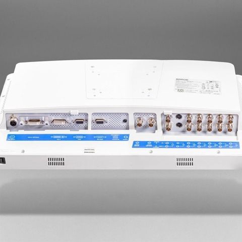 BARCO AMM215WTD Surgical Display photo 2
