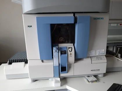 SIEMENS ADVIA 2120i Hematology Analyzer