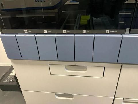HOLOGIC Panther Fusion PCR Analyzer photo 2