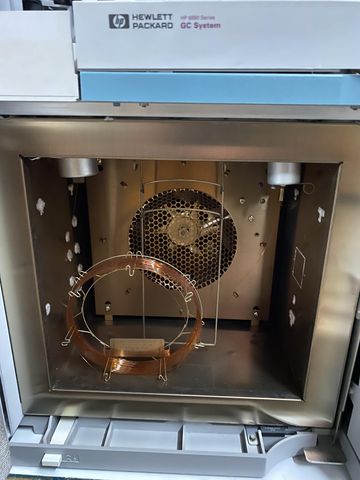 HEWLETT PACKARD 6890 Gas Chromatograph photo 5