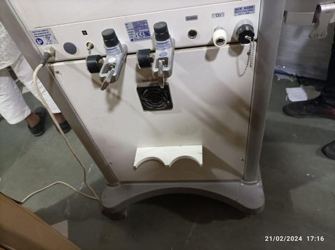 PHILIPS Siesta I Whispa Anesthesia Machine photo 3