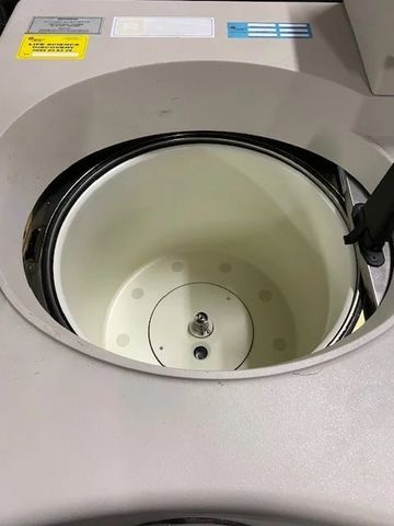 BECKMAN COULTER Optima LE-80K Laboratory centrifuge photo 5