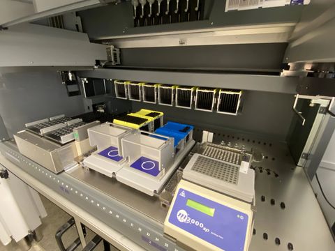 ABBOTT m2000sp Liquid Handling photo 2