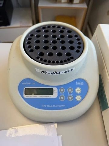 MERIDIAN Alethia PCR Analyzer photo 2