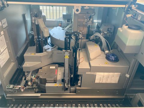 ABBOTT Alinity C/I Immunoassay analyzer photo 3