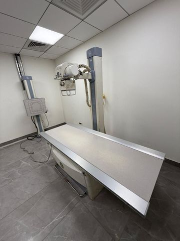 GE Brivo DR-F X-ray machine