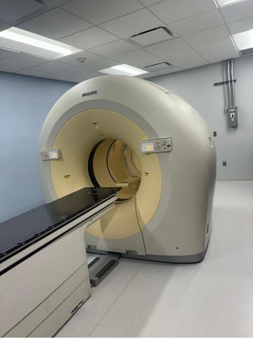 PHILIPS Gemini 40 CT Scanner